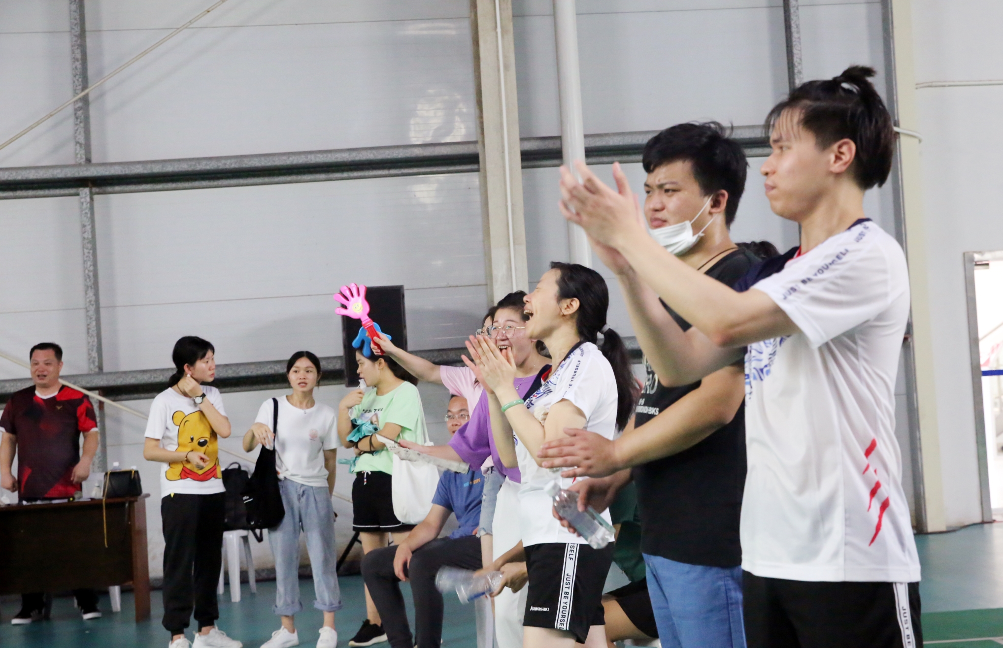 研发杯羽毛球交流赛